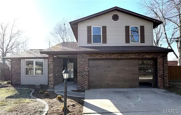 41 Village Drive, Belleville, IL 62226