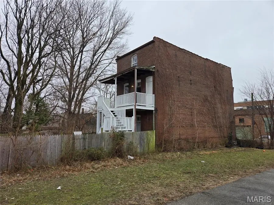 3510 N 21st Street, Saint Louis, MO 63107 - #3