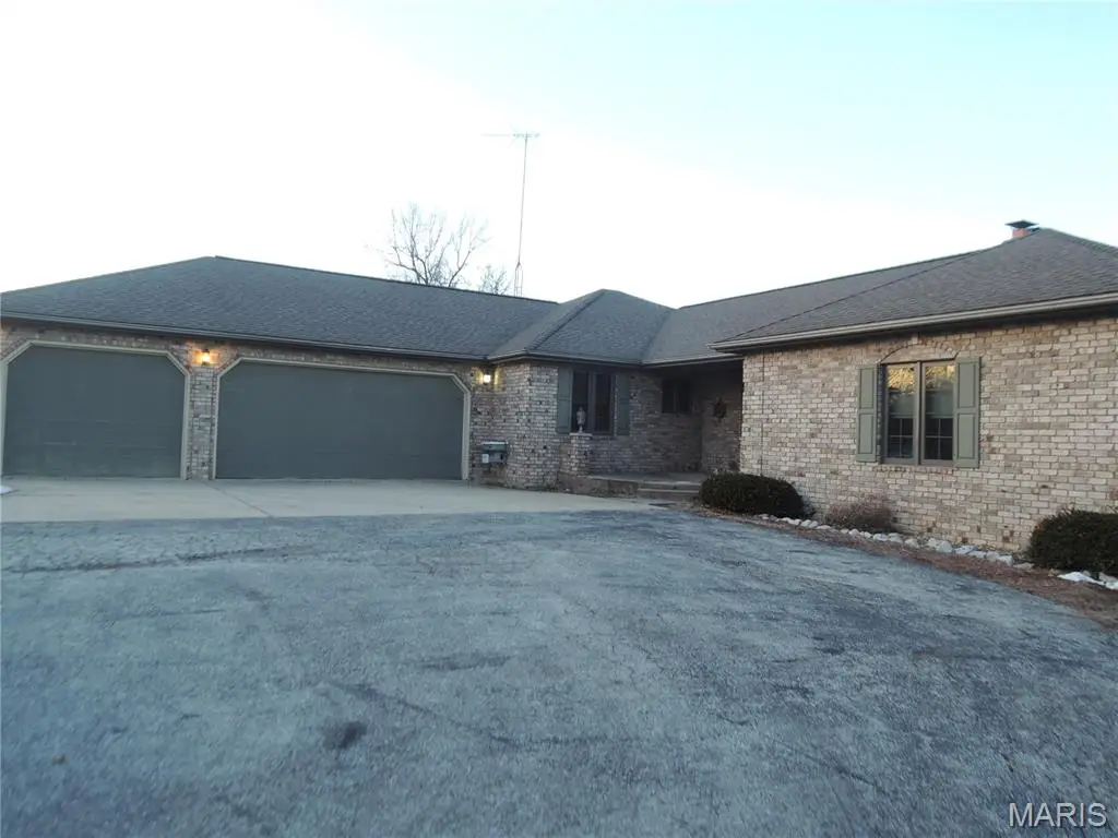 6 Willow Circle Drive, Greenville, IL 62246 - #1