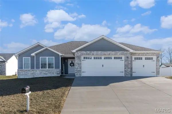 116 Walnut Hill Court, Washington, MO 63090