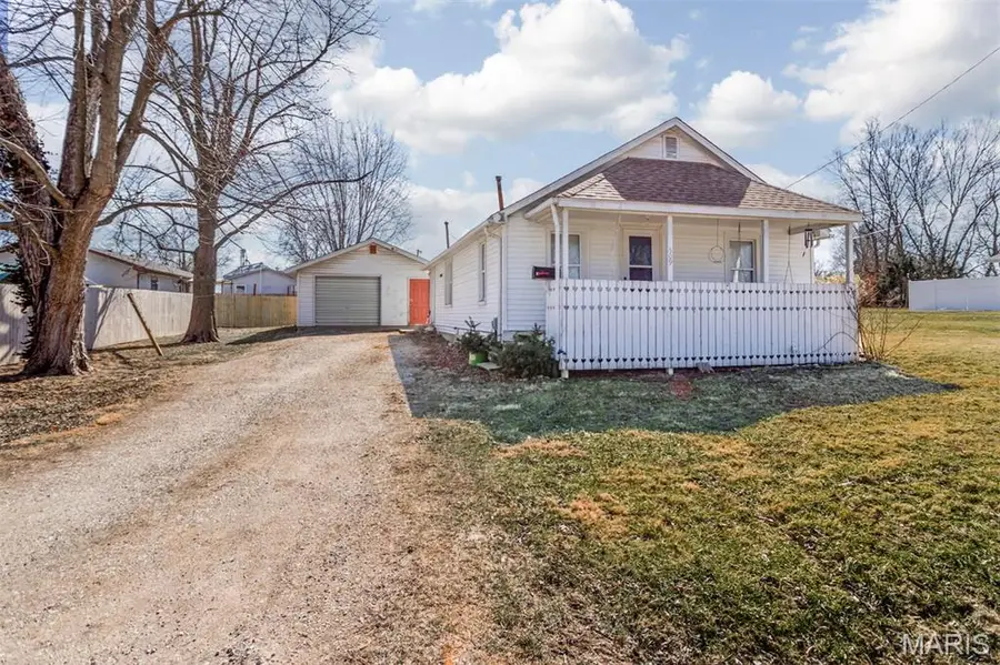 509 Fremont Street, Jerseyville, IL 62052 - #2