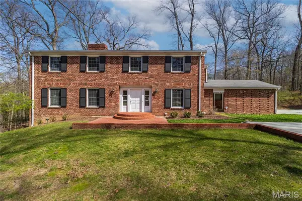 2442 Brookwood Drive, Cape Girardeau, MO 63701