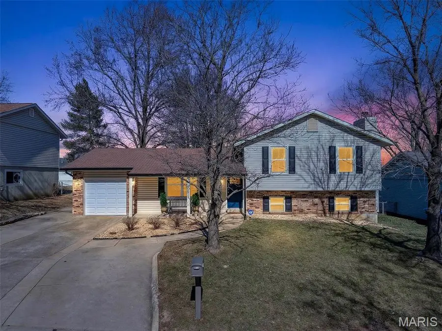 26 Vanguard Drive, Saint Peters, MO 63376 - #2