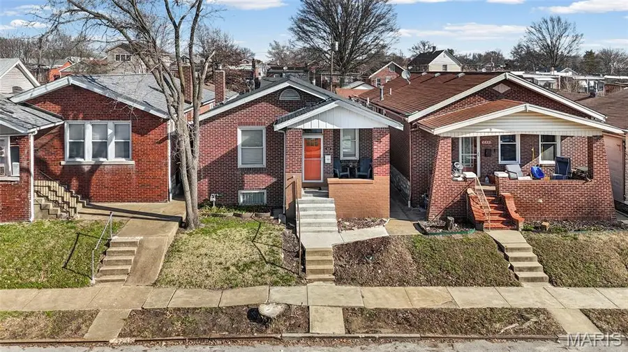 4435 Itaska Street, Saint Louis, MO 63116 - #2