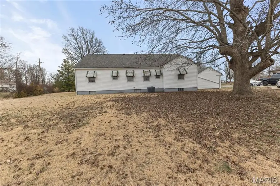 603 N Maple Street, Steeleville, IL 62288 - #3