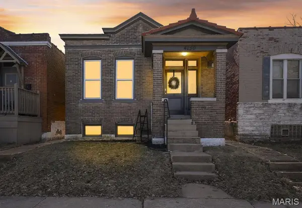 4250 Connecticut Street, St Louis, MO 63116