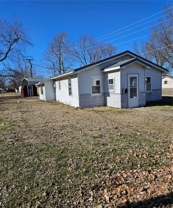 304 N Shelby, Shelbina, MO 63468