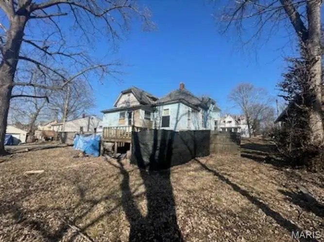 224 E Porter Street, Marshall, MO 65340 - #3