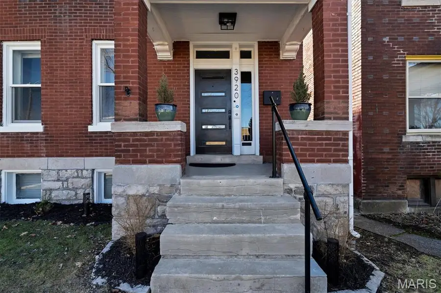 3920 Detonty Street, Saint Louis, MO 63110 - #2