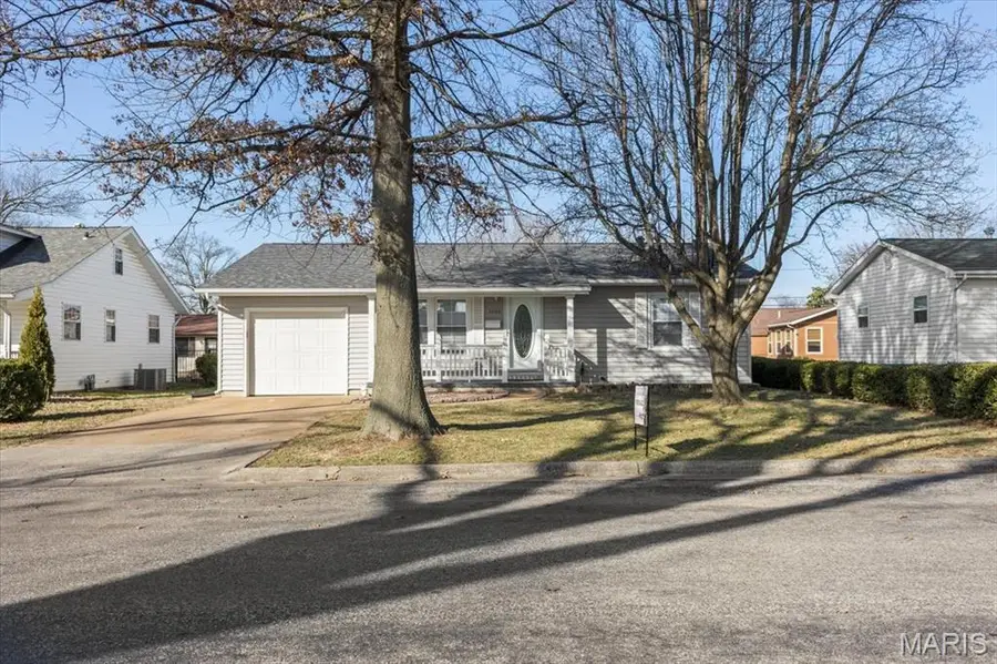 1109 Stone Street, Red Bud, IL 62278 - #3