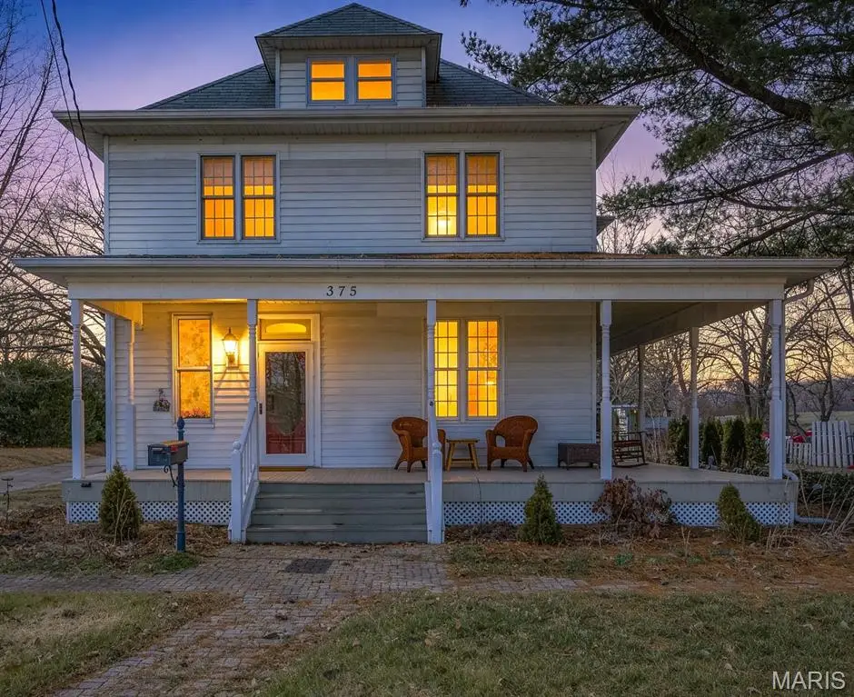 373 S 4th Street, Ste Genevieve, MO 63670 - #1