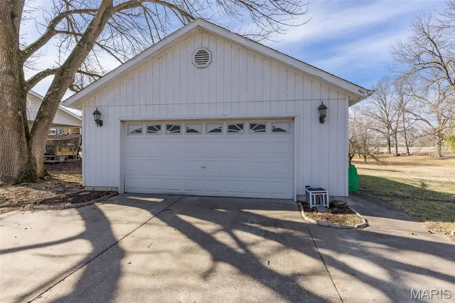 373 S 4th Street, Ste Genevieve, MO 63670 - #3