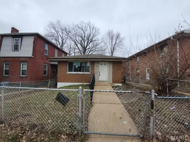 5924 Michigan Avenue, Saint Louis, MO 63111 - #1