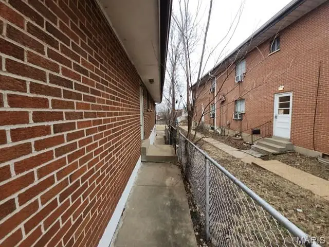 5924 Michigan Avenue, Saint Louis, MO 63111 - #2