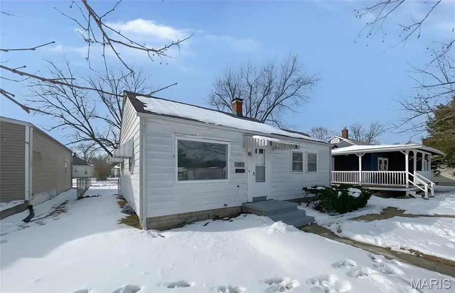 641 Washington Avenue, East Alton, IL 62024 - #2