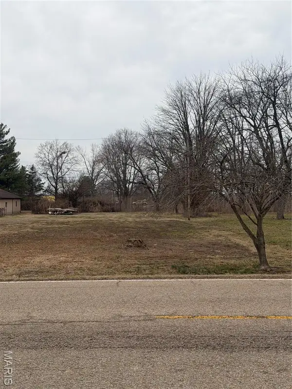 2109 S Main Street, Dupo, IL 62239