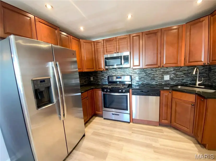 6736 Wise Avenue, Saint Louis, MO 63139 - #2