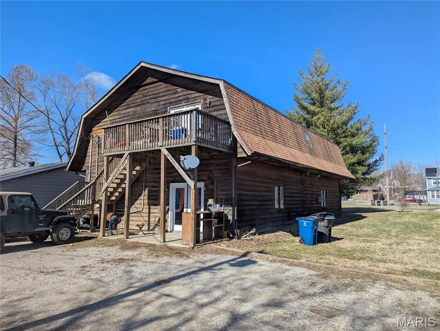 518 W Harris Avenue, Greenville, IL 62246 - #2