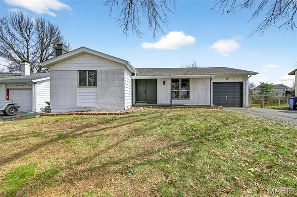 2120 Quirinal Court, Fenton, MO 63026