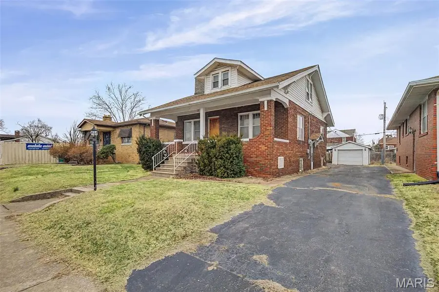 715 N 40th Street, East Saint Louis, IL 62205 - #2