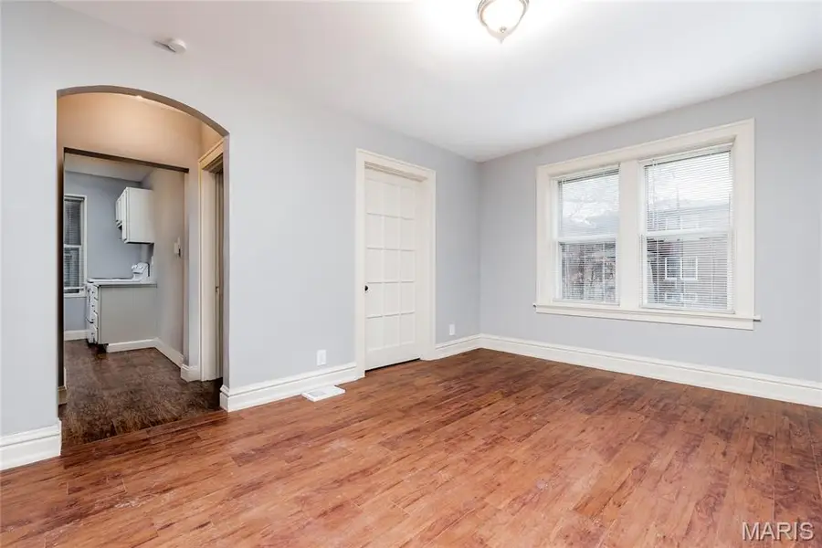 4223 Ellenwood Avenue, Saint Louis, MO 63116 - #3