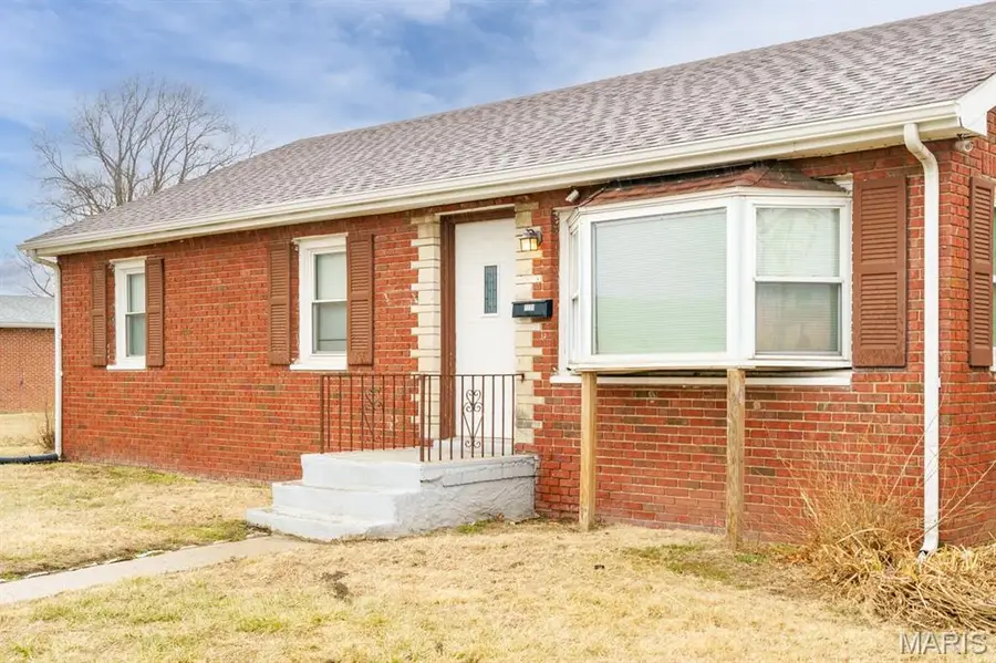 1735 Rhodes Street, Madison, IL 62060 - #2