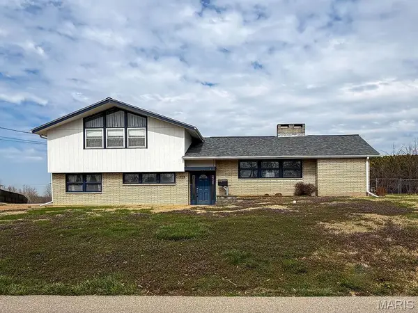 1521 Sweeney Drive, Festus, MO 63028