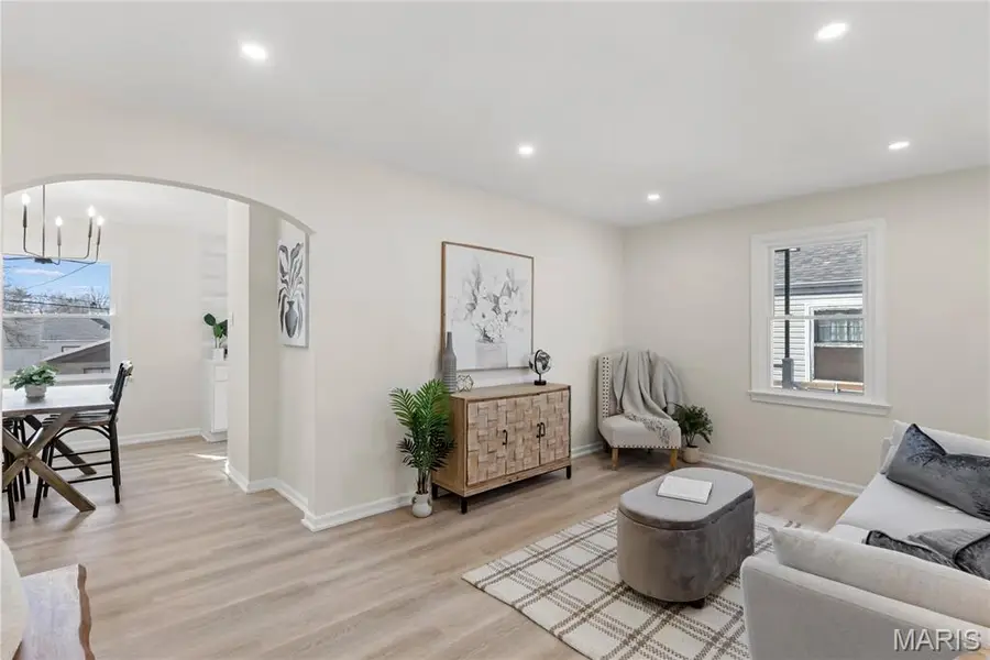 9406 Bataan Drive, Woodson Terrace, MO 63134 - #3