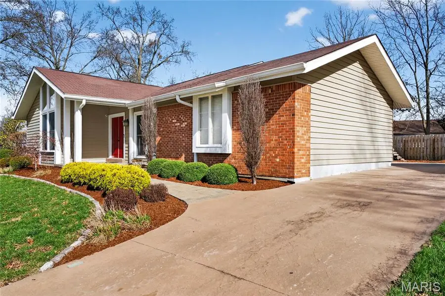 15424 Country Ridge Drive, Chesterfield, MO 63017 - #3