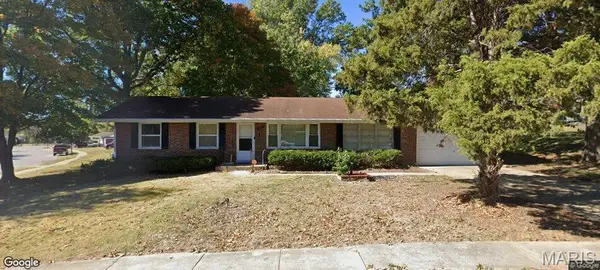 211 S Dellwood Drive, Ferguson, MO 63135