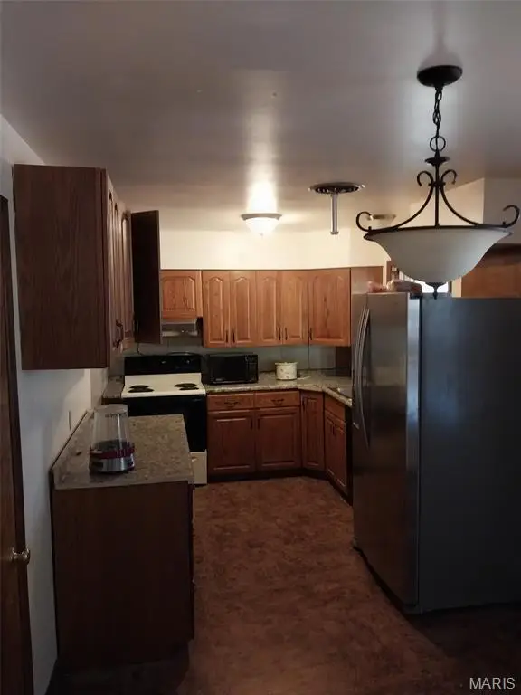 211 S Dellwood Drive, Ferguson, MO 63135 - #2