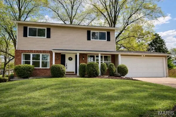 1208 Miremont Drive, Manchester, MO 63011