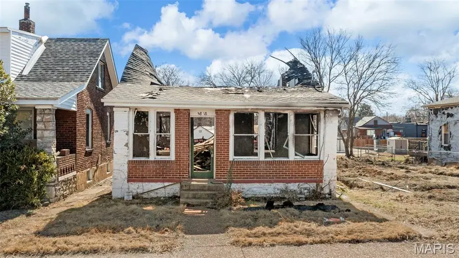 6818 Magnolia Avenue, Saint Louis, MO 63143 - #2