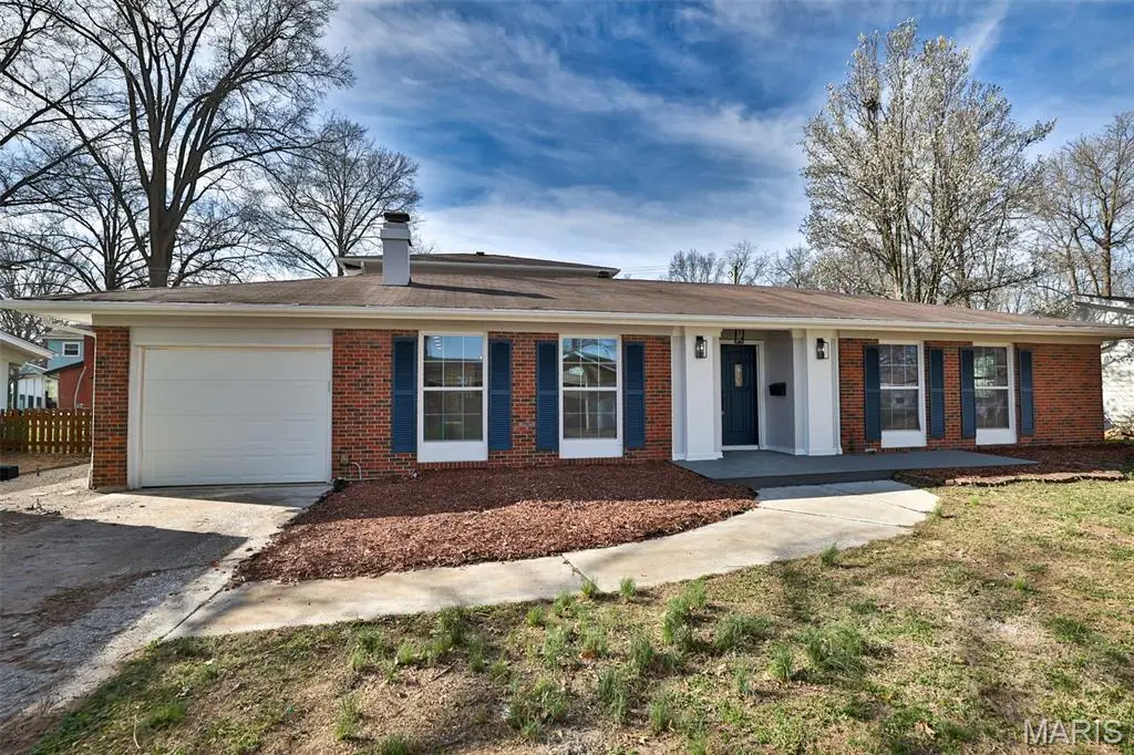 29 Coachlight Drive, Mascoutah, IL 62258 - #1