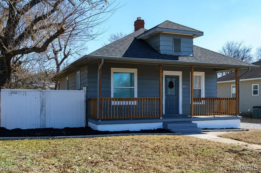 451 N Wood River Avenue, Wood River, IL 62095 - #2