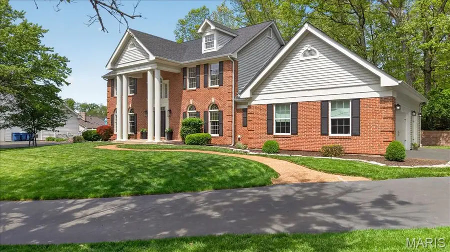 17601 Burnham Court, Chesterfield, MO 63005 - #2