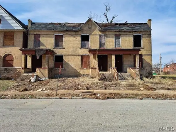 1131 Walton Avenue, St Louis, MO 63113