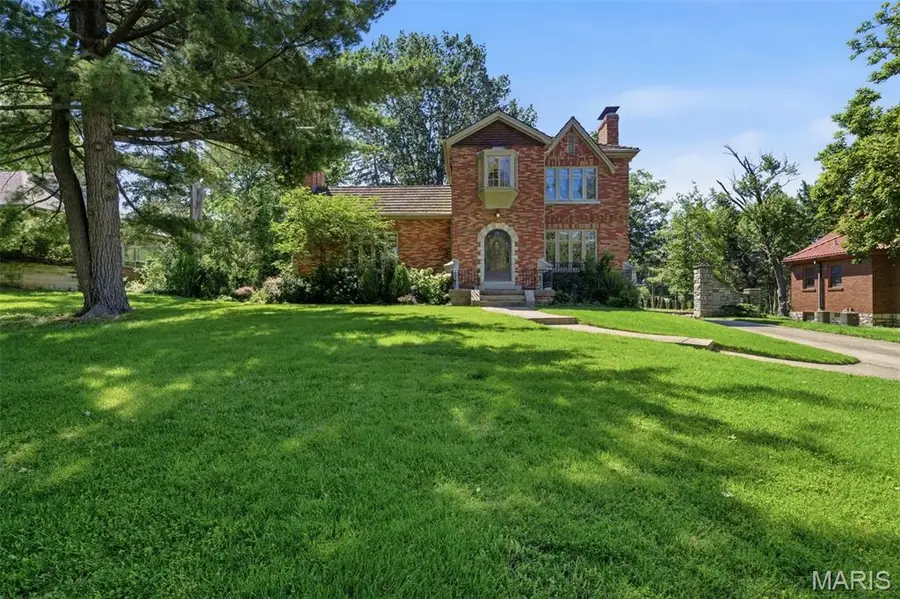 28 Grantwood Lane, Saint Louis, MO 63123 - #2