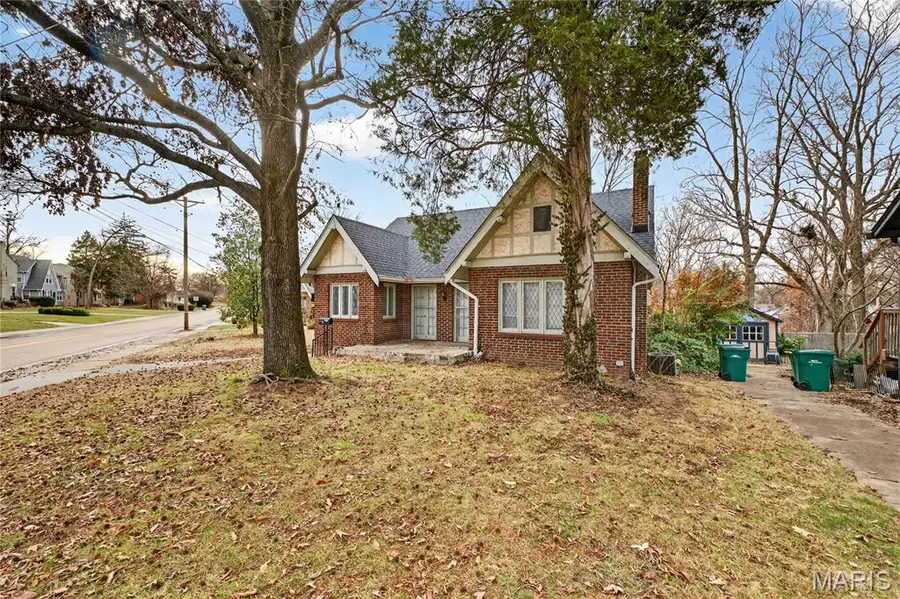 8369 Big Bend Boulevard, Webster Groves, MO 63119 - #3