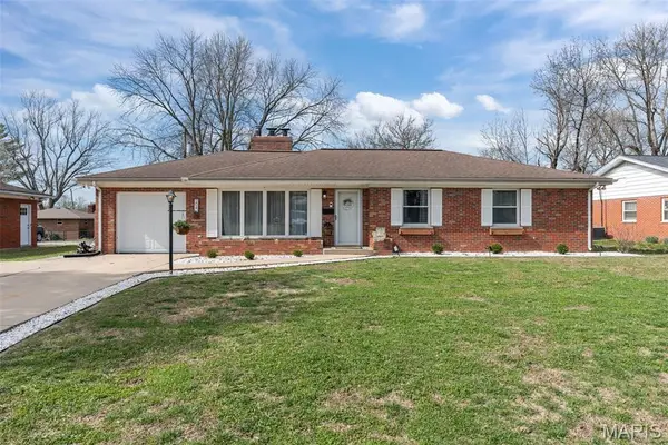 204 Southgate Drive, Belleville, IL 62223