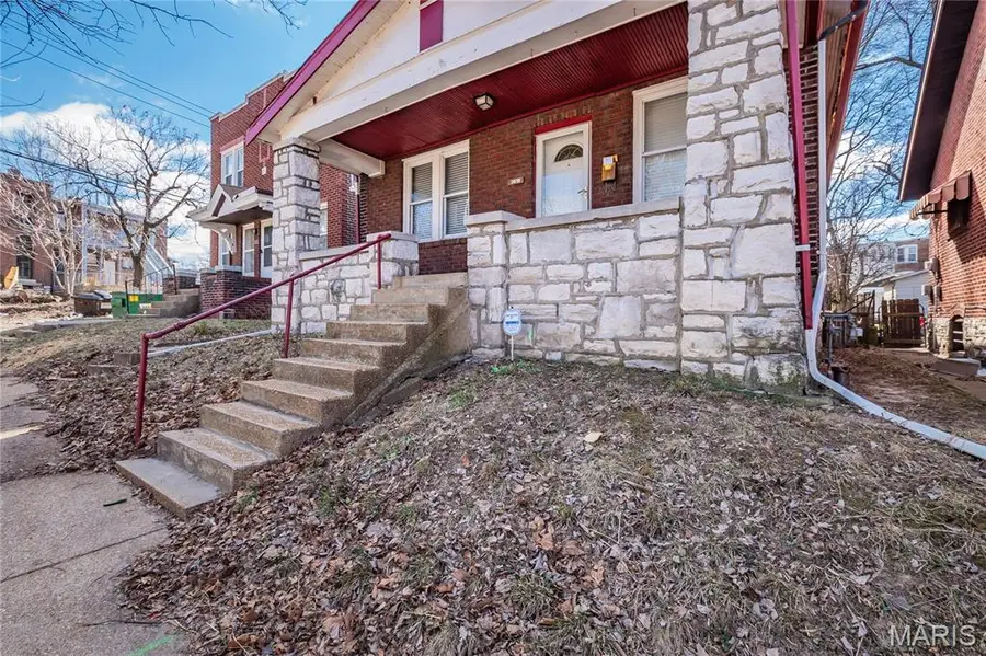 3618 Gasconade Street, Saint Louis, MO 63116 - #2