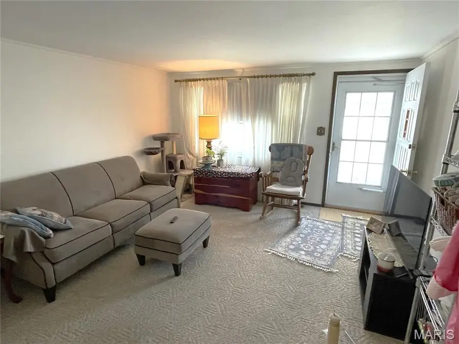 1429 S Rodgers Avenue, Alton, IL 62002 - #2