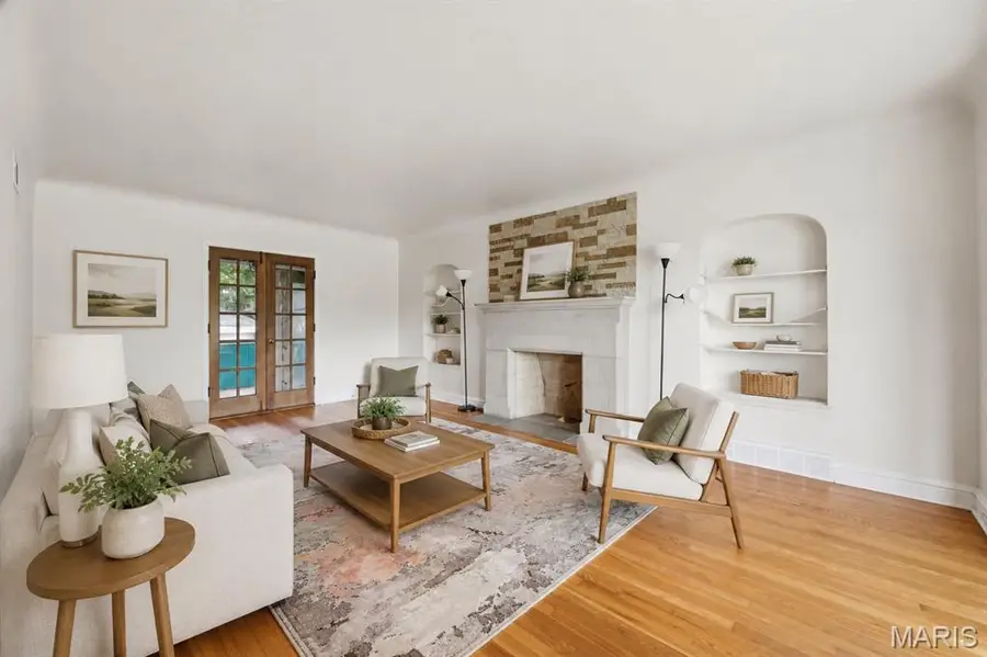 7475 Shaftesbury Avenue, Saint Louis, MO 63130 - #2