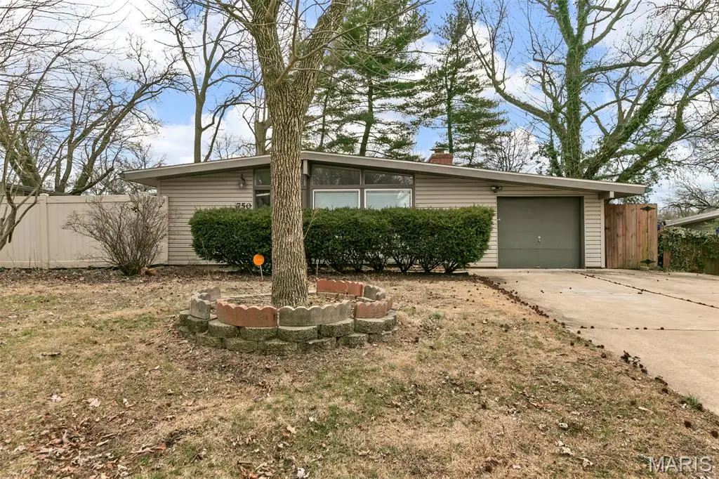 750 Saint Anthony Lane, Saint Louis, MO 63033 - #1