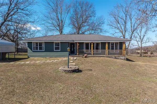 407 N Newport Avenue, Lebanon, MO 65632