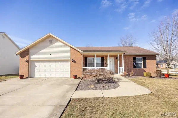 9915 Bending Oaks Drive, Lebanon, IL 62254