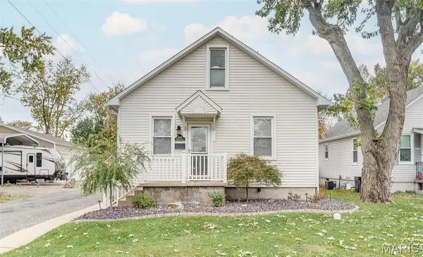 1008 6th Street, Highland, IL 62249