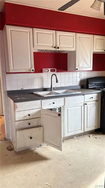 9426 Westchester Drive, Saint Louis, MO 63136 - #2