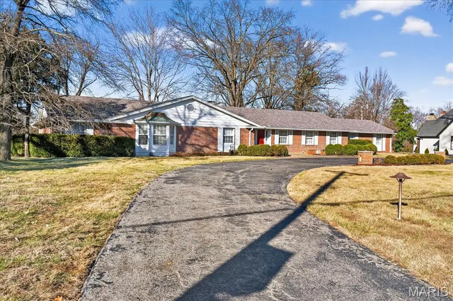 11549 Clayton Road, Saint Louis, MO 63131 - #3