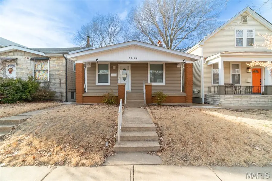 5039 Grace Avenue, Saint Louis, MO 63116 - #2